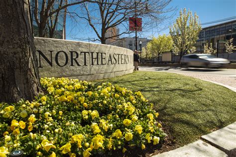 Northeastern College .